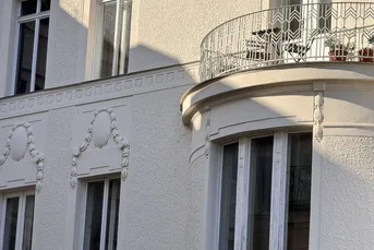 GROSSZÜGIGE ALTBAUWOHNUNG IN WUNDERSCHÖNEM HAUS NAHE DER DÖBLINGER HAUPTSTRASSE