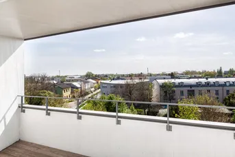 Wohnung im Dachgeschoß mit unverbaubarem Seeblick - Top 6