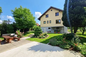 Ein Haus voller Möglichkeiten in idyllischer Lage - Einfamilienhaus mit 130 m², 6 Zimmer, Keller und Garten in Riegersburg