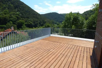 Exclusive Villa mit eigenem Lift im Haus, Pool und Grünblick - Neubau Erstbezug