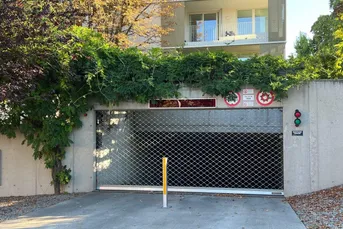 Tiefgaragenstellplatz beim ehemaligen Orthopädischen Spital PROVISIONSFREI