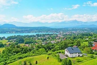 Große Seeblick-Liegenschaft in Velden am Wörthersee