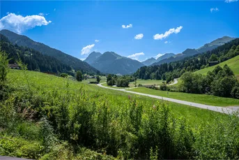 Sonniges Grundstück in Kirchberg