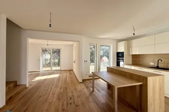 INKLUSIVE KÜCHE! TRAUMHAFTES 5 ZIMMER REIHENHAUS MIT EIGENGARTEN UND STELLPLATZ NÄHE U6 PERFEKTASTRASSE!