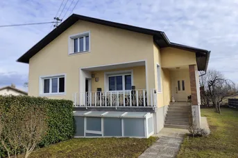 Traumhaftes Einfamilienhaus in Mischendorf – Ihr neues Zuhause mit Garten und Balkon!