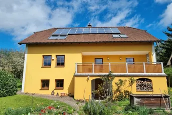 SEHR GEPFLEGTES UND GERÄUMIGES EINFAMILIENHAUS IN SÜDLAGE