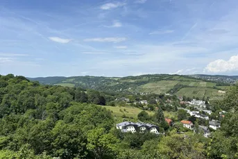 Traumhaftes Baugrundstück mit sensationellem Fernblick in Klosterneuburg!