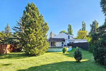 Grundstück in Baden mit bewohnbaren Bungalow und Neubaumöglichkeit