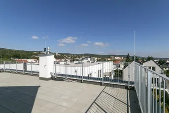 Moderne mehrgeschoßige Wohnung mit großer Dachterrasse