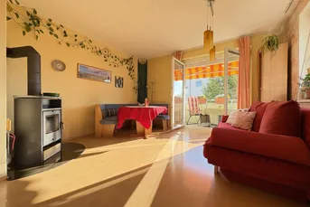 Attraktive 4-Zimmer-Eigentumswohnung mit Loggia in Ruhelage zu verkaufen