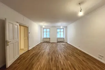 Top aufgeteilte 2-Zimmer-Wohnung im modernen Stilaltbau!