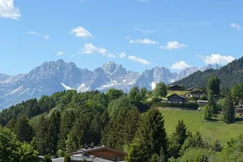 Kitzbühel | Premium-Freizeitwohnsitz mit Streifblick und Golfplatz vor der Tür