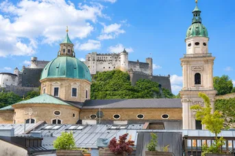 Sanierungsbedürftige Dachgeschosswohnung über den Dächern der Salzburger Altstadt