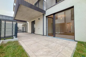 Für Anleger und Familien: Schöne 4-Zimmer-Wohnung mit Terrasse und Garagenplatz optional