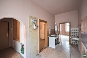 Kleines Sanierungsobjekt im 3. Stock – Altbauwohnung mit Potenzial