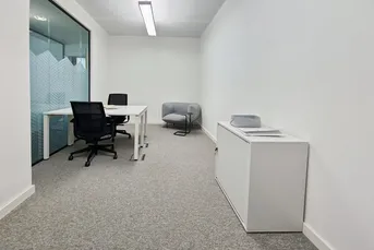 All-inclusive-Zugang zu professionellen Büroräumen für 4 Personen in Spaces Square One​​