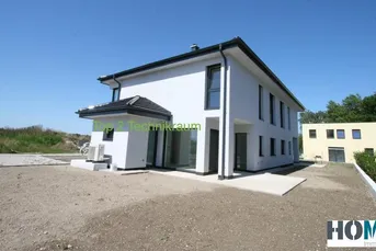 familienfreundliche Doppelhaushälfte mit 4 Zimmer in ruhiger Lage TOP1