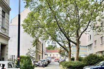 Bis Ende 2026 befristet vermietetes Gründerzeit-Seitenflügel-Zinshaus mit bewilligtem Ausbau und Dachgeschoss-Ausbau