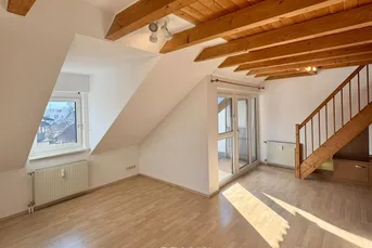Licht, Luft &amp; Raum: Mansardenwohnung mit tollem Ausblick