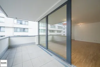 Abendsonne auf der Loggia genießen! Hochwertige 2 Zi.-Neubauwohnung ab 1.9.25 verfügbar!!