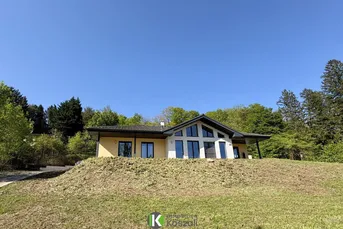 Traumvilla in Aussichtslage!