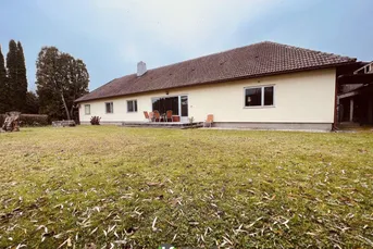 Alles Riesig! Haus, Bauland und Nebengebäude!