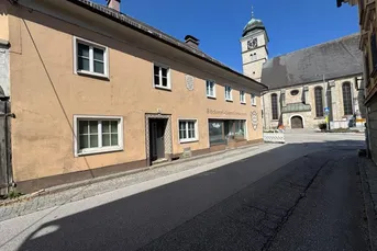 Historisches Wohn- und Geschäftshaus im Zentrum von Pettenbach