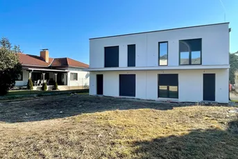 Doppelhaushälften mit Garten – Ihr neues Zuhause wartet!