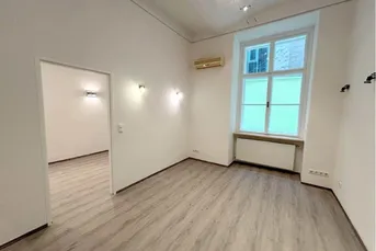Provisionsfrei für den Mieter! Klimatisiertes 45m² EG-Büro, 60m² Hof-Terrasse!