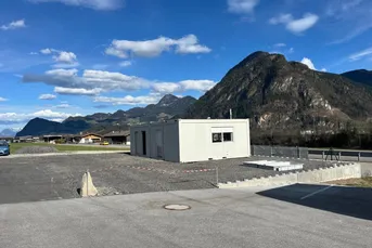 Letzte Einheit! Lager, ca 230m² - überdachte Freifläche samt Doppelcontainer mit bester Autobahnanbindung!
