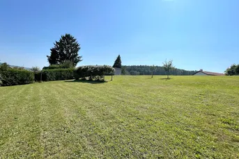 Baugrundstück in sonniger Aussichtslage