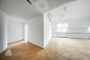 Erstbezug! Renoviertes 6-Zimmer Büro in Toplage