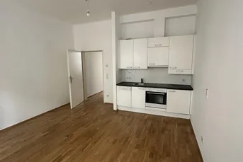 Gartenwohnung in Top-Lage, in einem sehr schönen gepflegten Altbau!