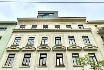 2 Zimmer-Wohnung in Top-Lage, in einem sehr schönen gepflegten Altbau!