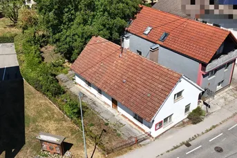 Zentrale Liegenschaft mit 3 Wohneinheiten &amp; Entwicklungspotenzial