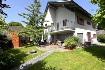 Großzügiges Einfamilienhaus mit herrlicher Gartenanlage