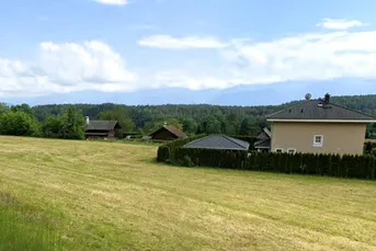 Sonniges Baugrundstück in Köstenberg