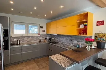 Modernes Einfamilienhaus mit großem Garten und Doppelgarage in Potzneusiedl