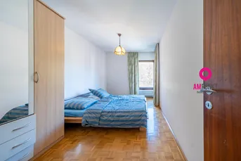 Hell, praktisch, sofort bezugsbereit – 2-Zimmer-Wohnung mit Doppel-Loggia in Parsch.