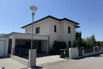 Traumhaftes Einfamilienhaus in Pixendorf - Luxuriöses Wohnen in Niederösterreich