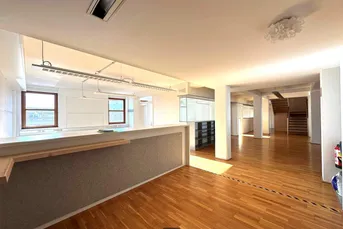 226 Immobilien: Attraktive Büroflächen (14 RÄUME / ca. 626 m² NF) über 2 Ebenen im Zentrum von Innsbruck AB SOFORT zur MIETE