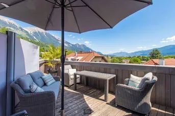 226 Immobilien: Urbaner Lifestyle in INNSBRUCK-HÖTTING: Dachgeschosswohnung mit Terrasse / Nordketten- + Stadtblick / Klimatisierung / opt. TG-AP