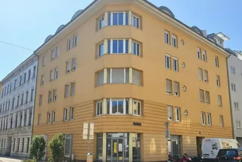 Neuer Preis! Stilvolle 4-Zimmer-Wohnung mit Loggia &amp; Garage | Wohnen auf höchstem Niveau in Wien
