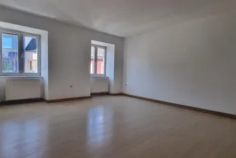 Wohnung zu verkaufen - wohnen im Zentrum !