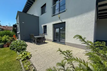 Doppelhaushälfte mit Garten und Terrasse 