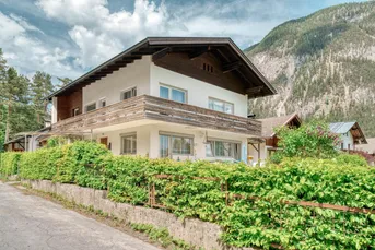 Familientraum! Einfamilienhaus mit großzügigem Garten in Brunnwald zu verkaufen.