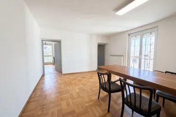 3-Zimmer-Wohnung mit Balkon und separater Küche in zentraler Lage zu verkaufen!