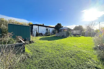 Bezauberndes Ferienhaus in Kritzendorf mit großem Garten und Pool
