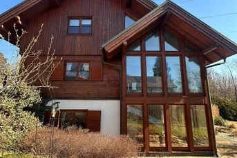 Ein Rückzugsort in der Natur – Wohnen auf 270m² mit 2.800 m² Garten in absoluter Ruhelage, nur 30 Min. von der Wiener Innenstadt entfernt
