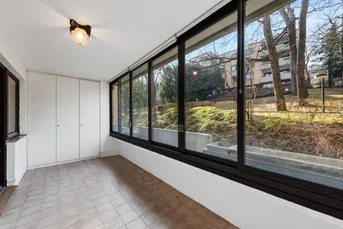 Wohnen in Neuwaldegg: Familienfreundliche 4 Zimmer Wohnung mit Loggia im Grünen